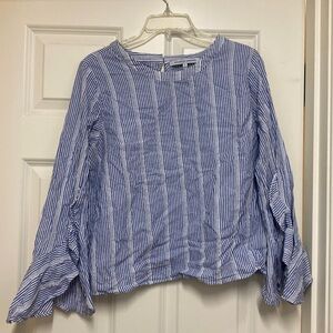 Blue and white striped float sleeve blouse